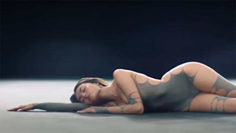 Review Madison Beer S Debut Album Was Held Back By Indecisive Style Choices The Diamondback