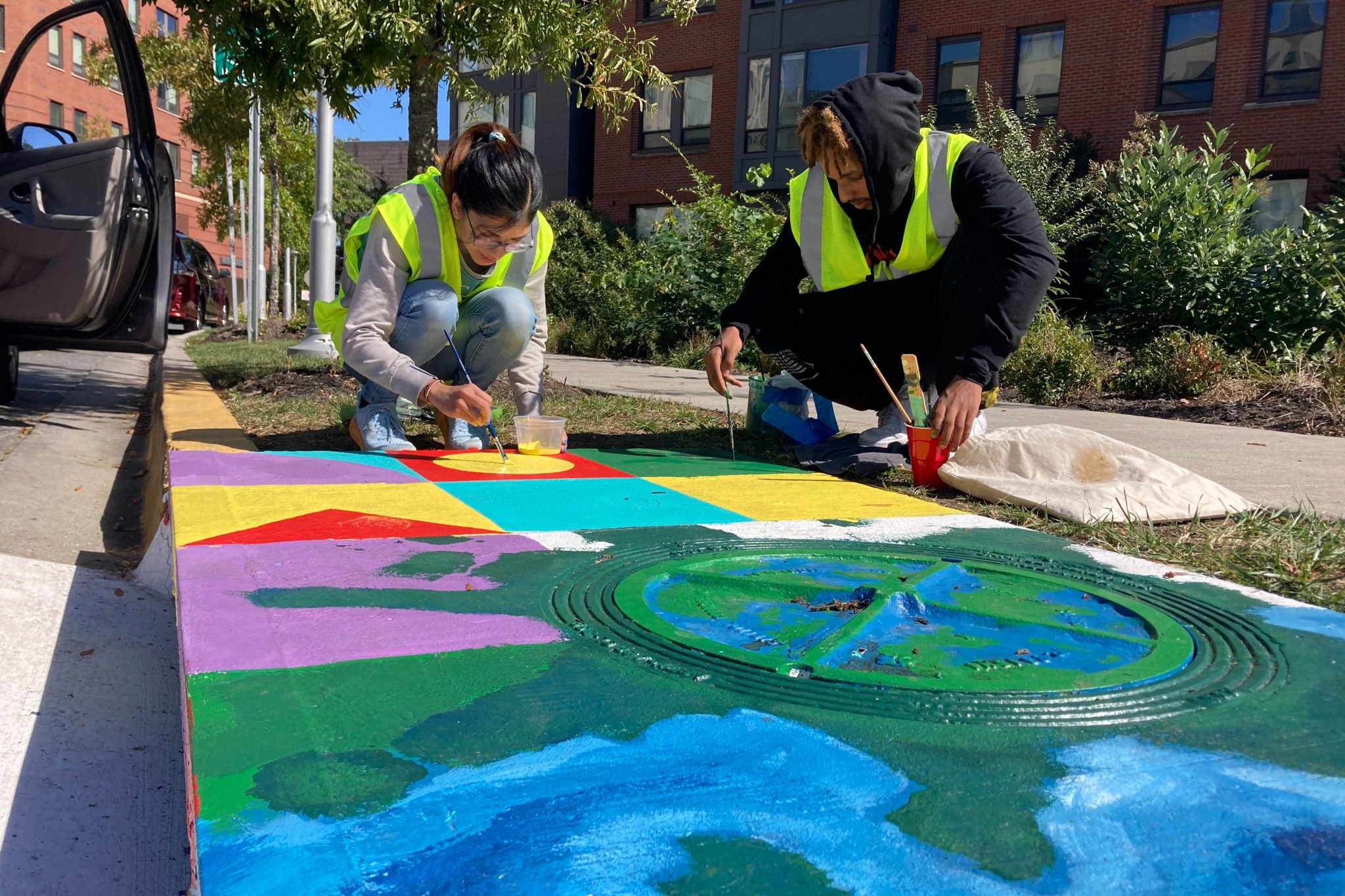 Only rain down the drain': UMD students paint drains to prevent pollution -  The Diamondback
